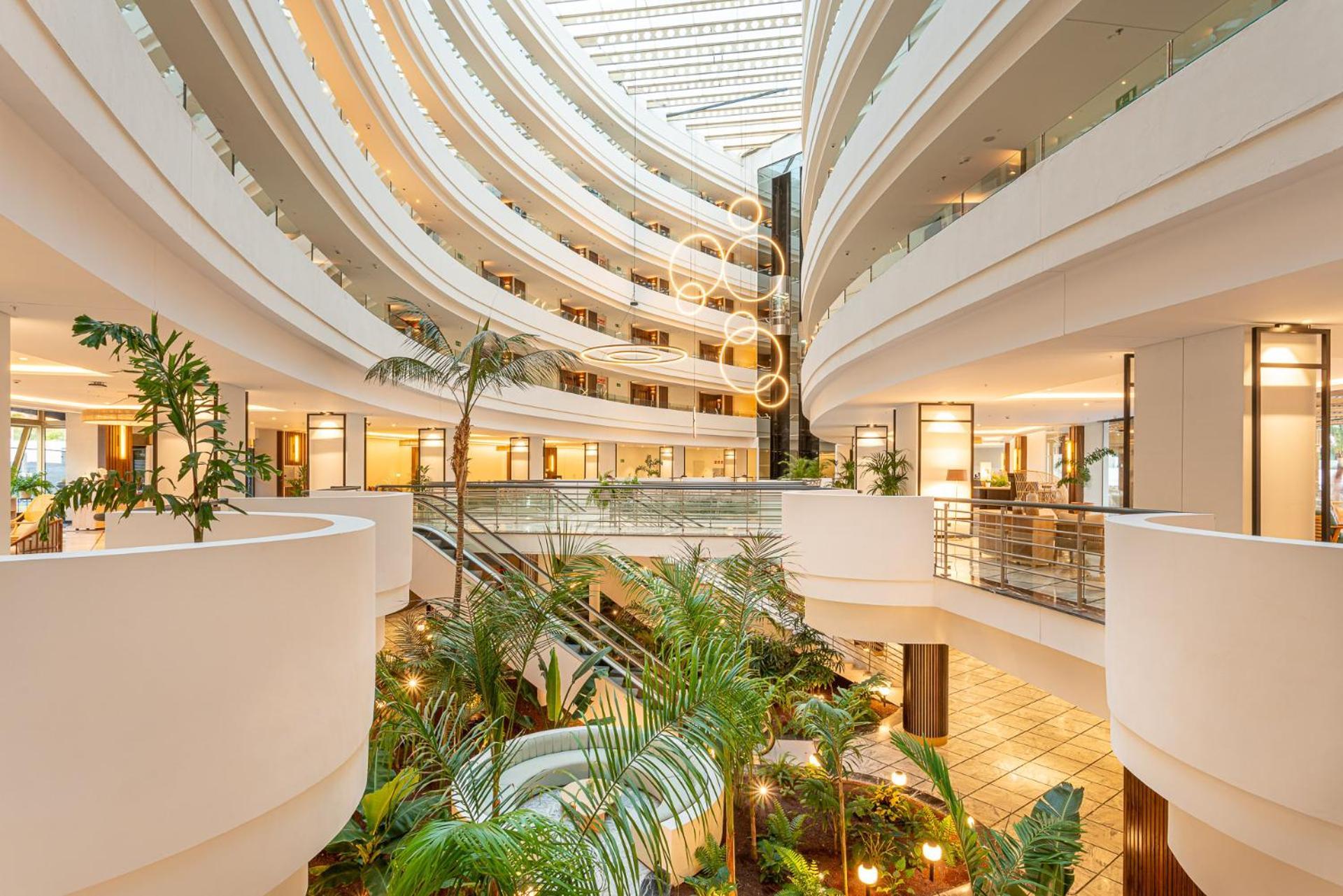 Mediterranean Palace Playa de las Americas  Exterior foto The interior of the hotel