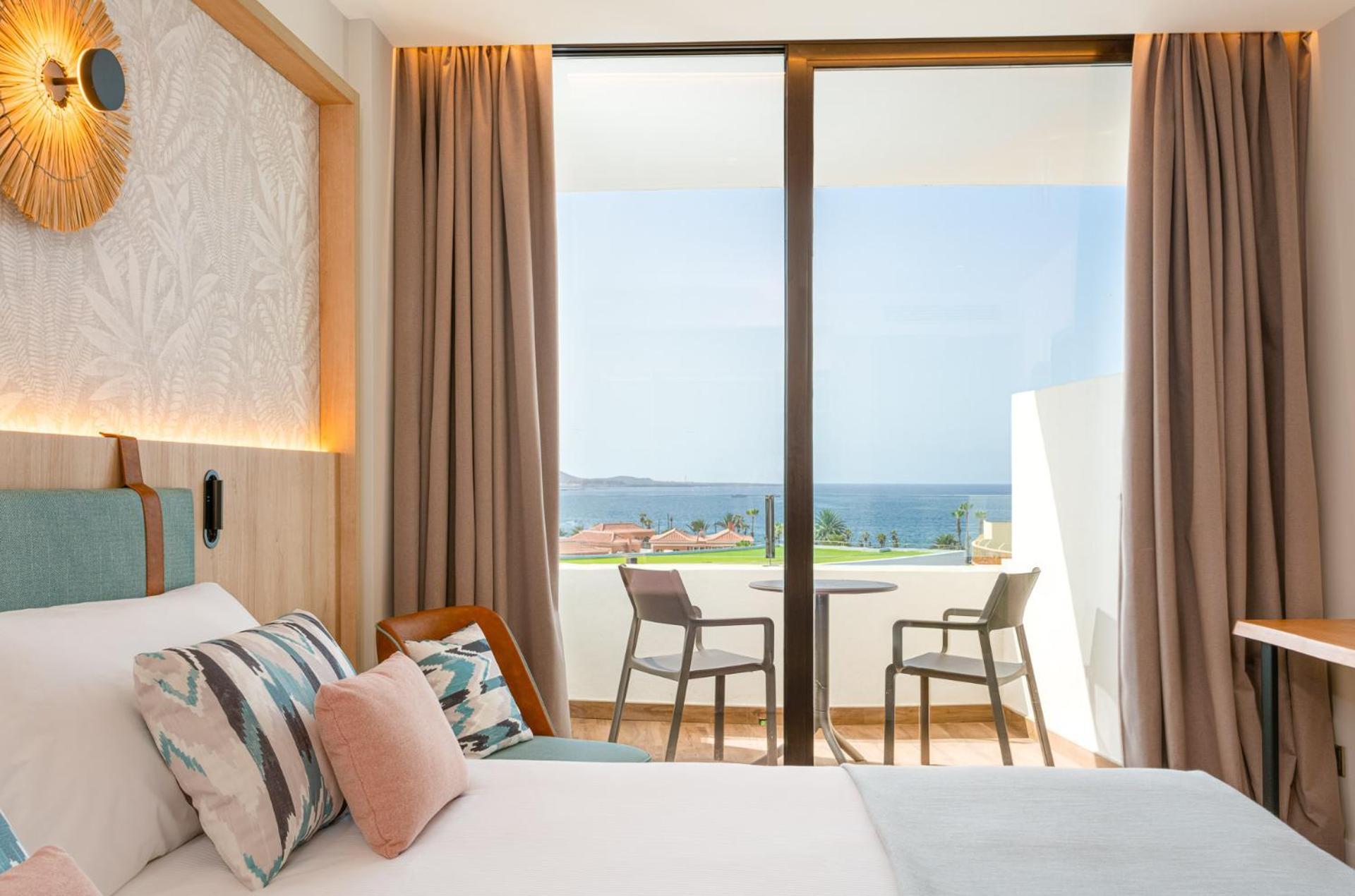 Mediterranean Palace Playa de las Americas  Exterior foto A room at the hotel