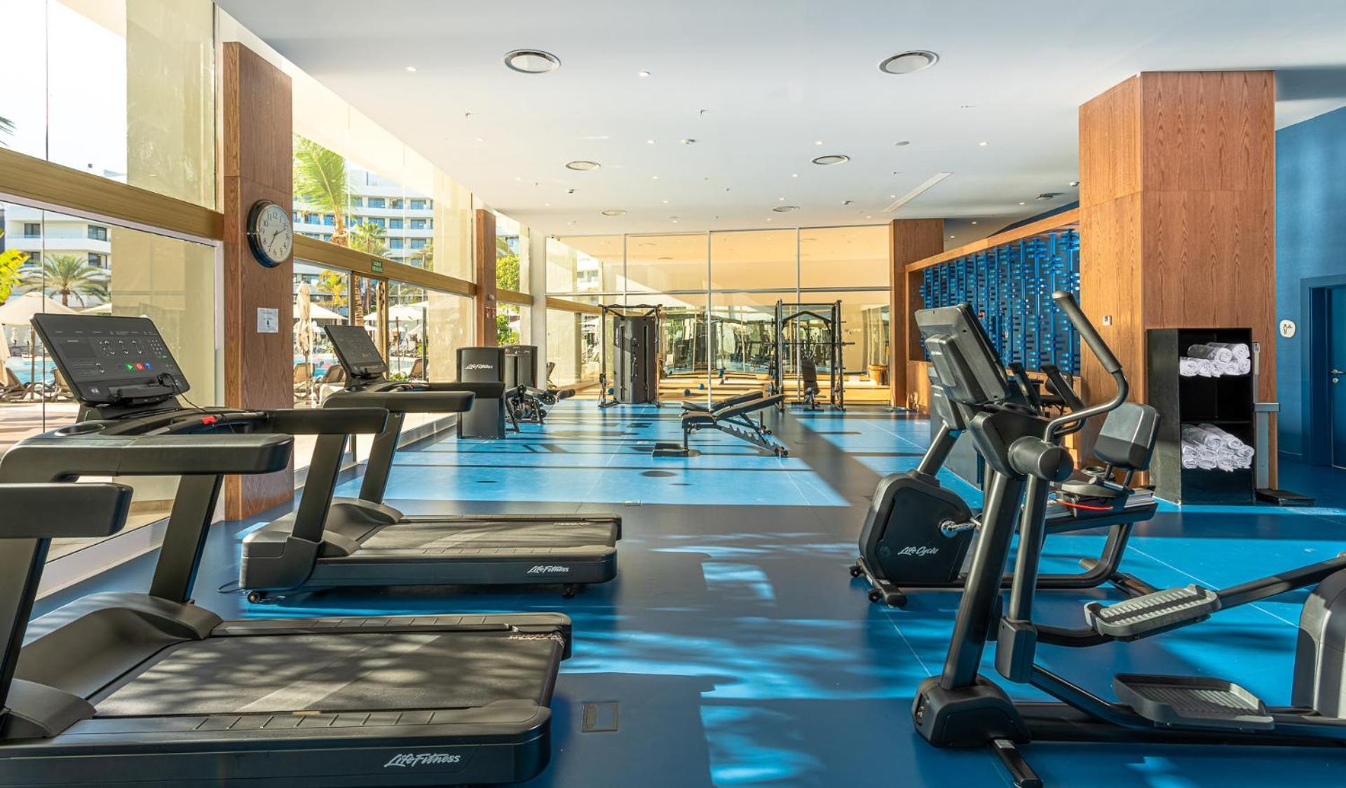 Mediterranean Palace Playa de las Americas  Exterior foto The gym at the hotel