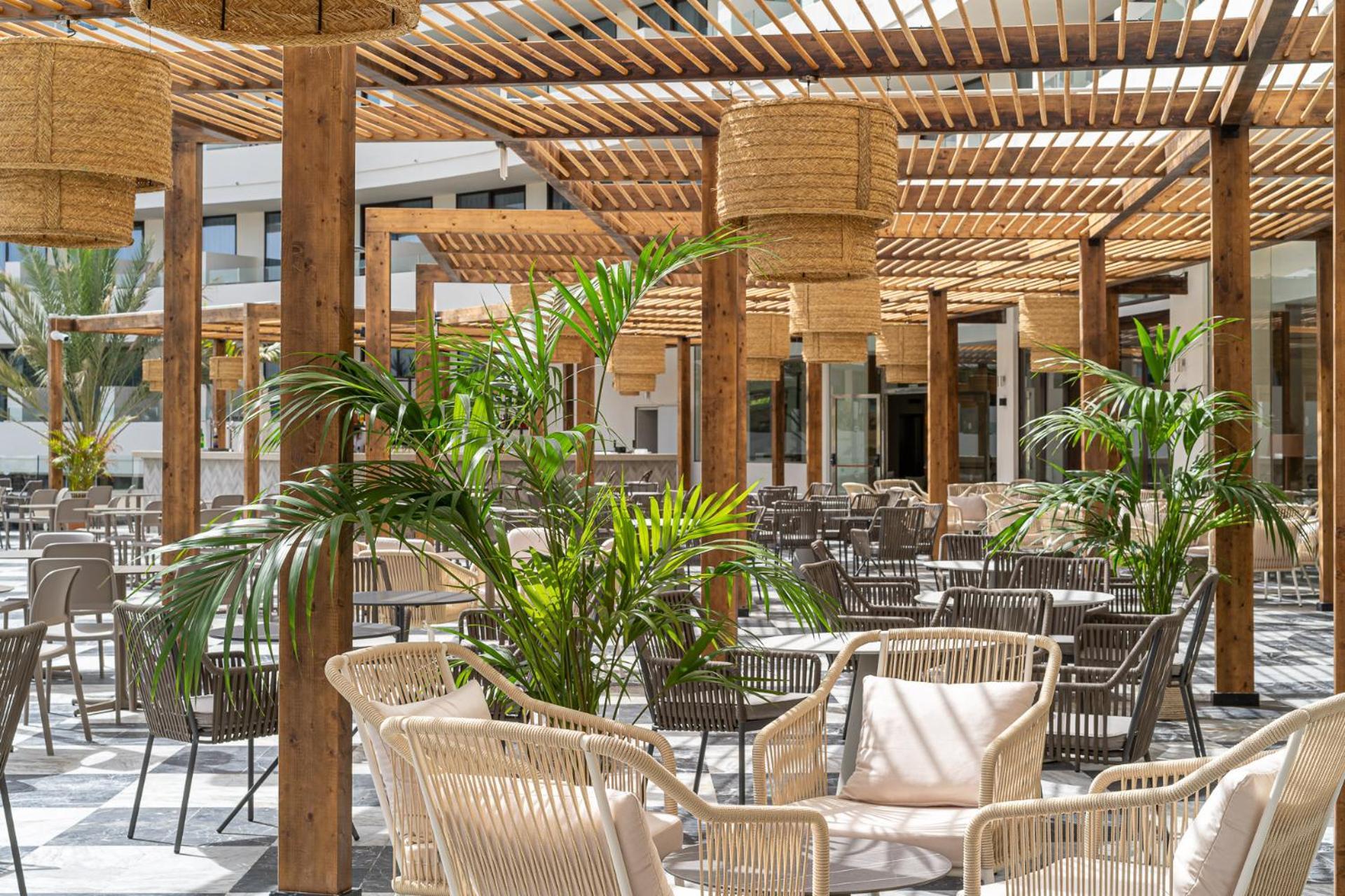 Mediterranean Palace Playa de las Americas  Exterior foto The resort's main restaurant